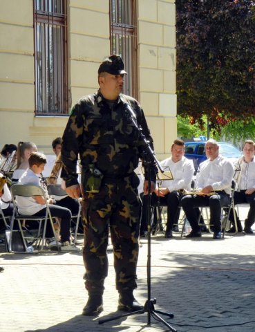 Emlékmenet a katonahősökért 2017 21